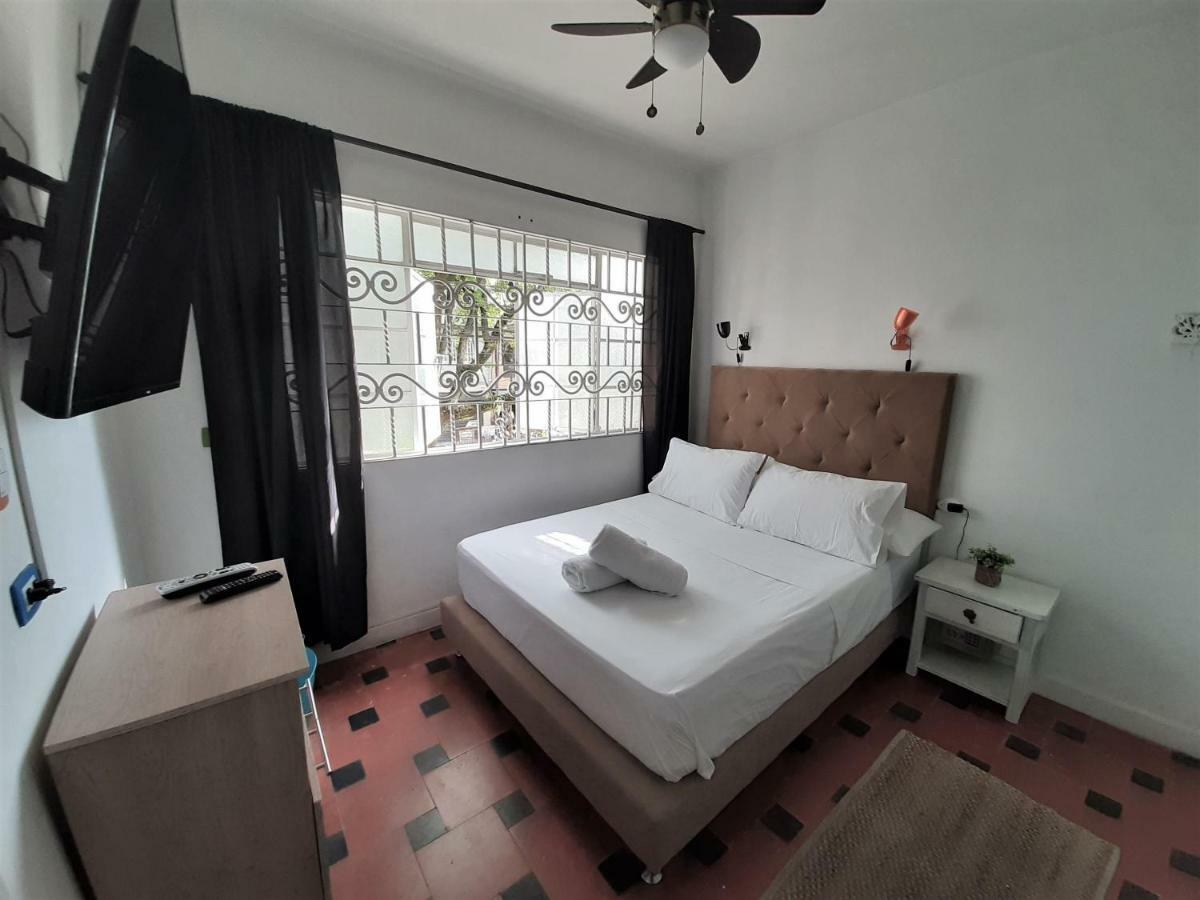 Noah Boutique Hostels เมเดยิน ภายนอก รูปภาพ